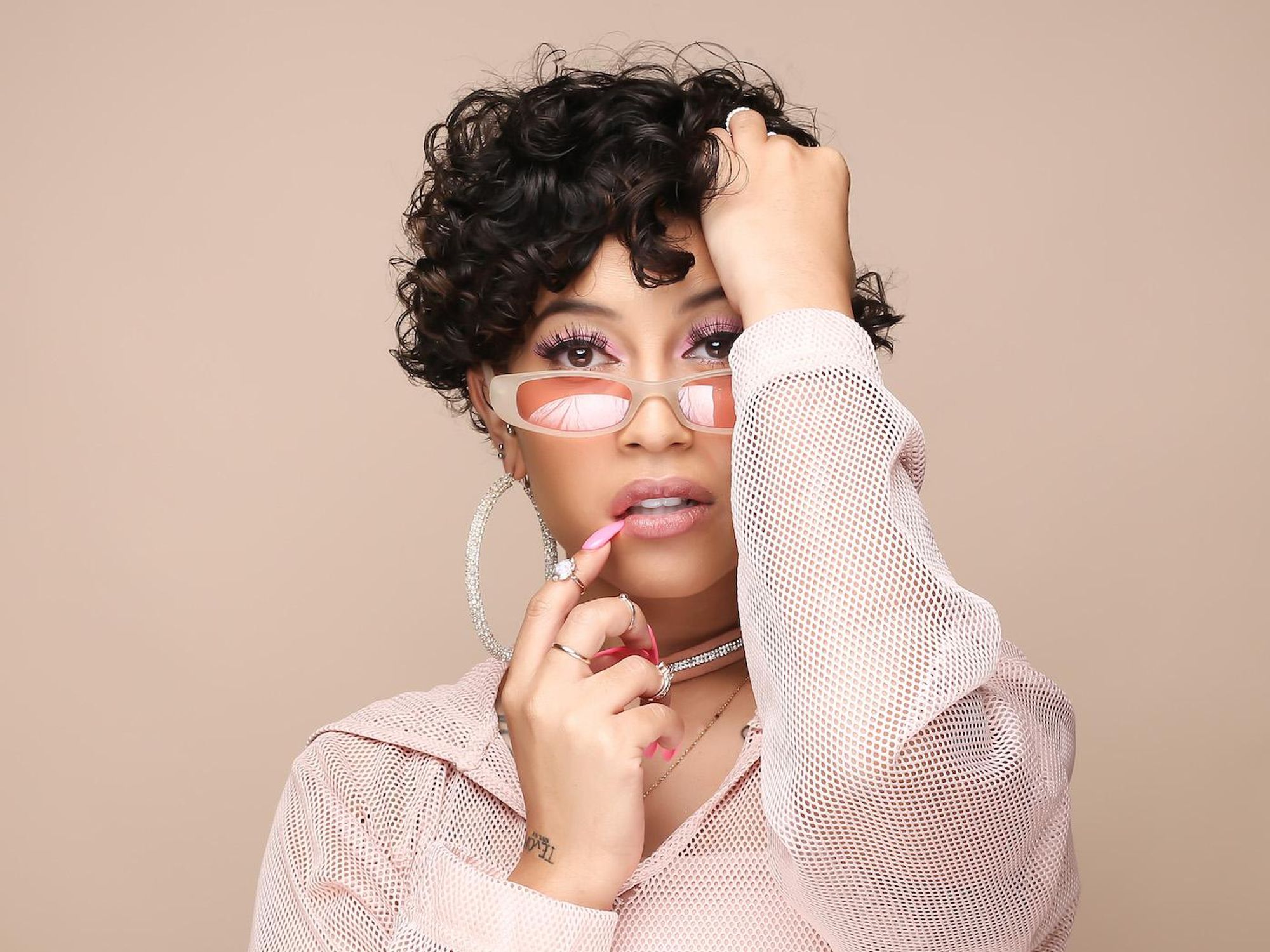 Rowlene Grapples With Romantic Nonchalance and the Yearning for True Love in Her Debut Album ‘11:11’