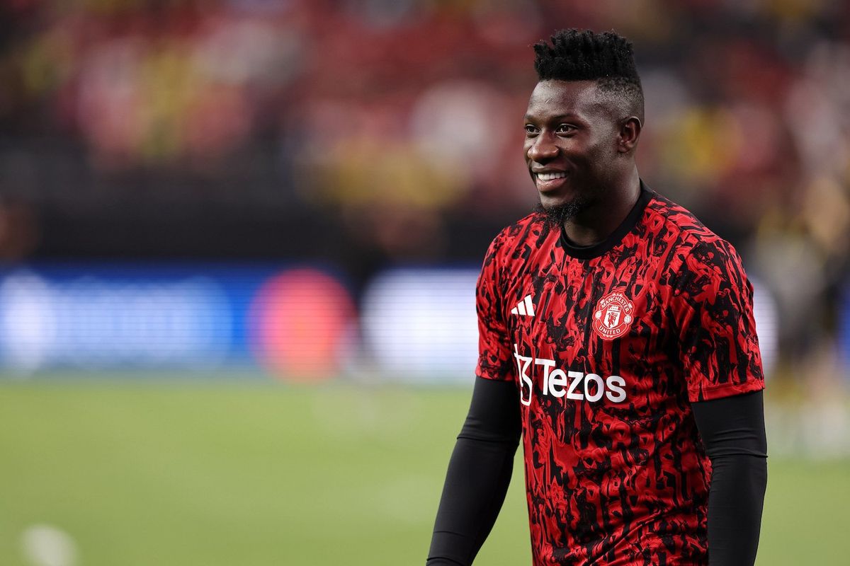 Andre Onana of Manchester United warms up during the pre-season friendly match between Manchester United and Borussia Dortmund at Allegiant Stadium.