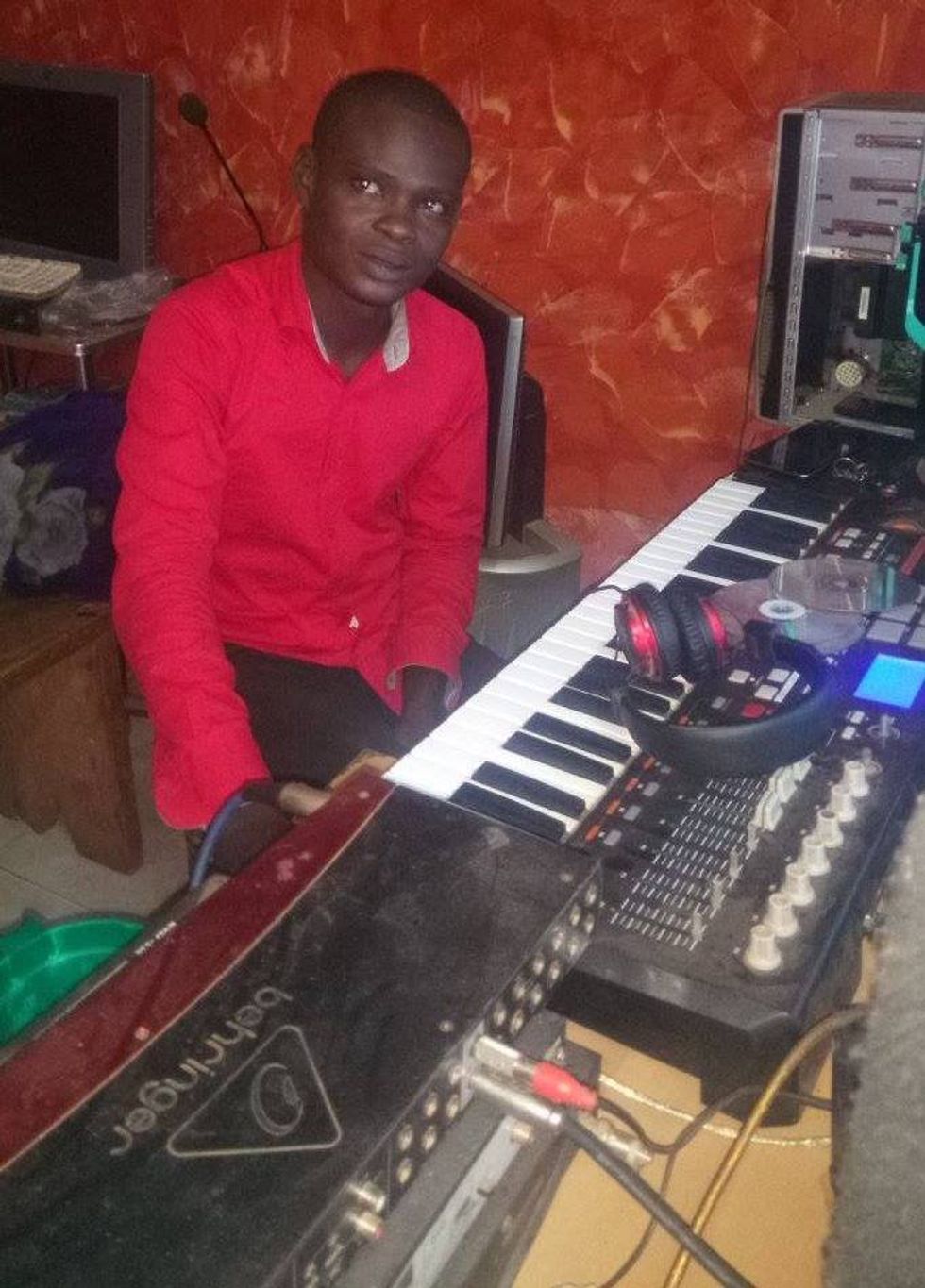 Babsy Konate in his studio.