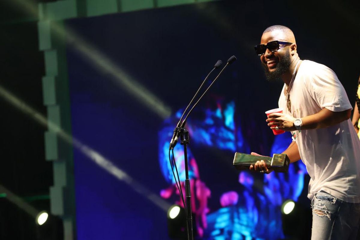 Cassper Nyovest Rides The Amapiano Wave With His New Single 'Siyathandana'