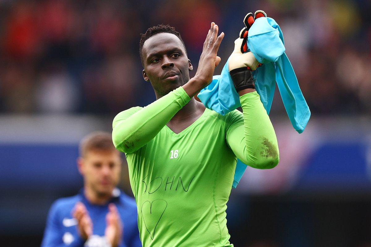 Edouard Mendy of Chelsea applauds the fans after the draw during the Premier League match between Chelsea FC and Nottingham Forest at Stamford Bridge on May 13, 2023 in London, England. 