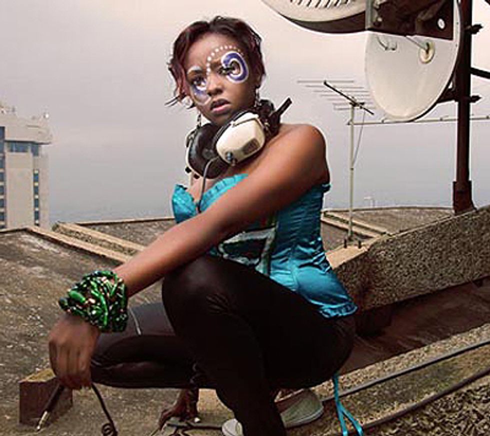 Video: Muthoni the Drummer Queen “Welcome to the Disco” (+ Instros + Acapella)