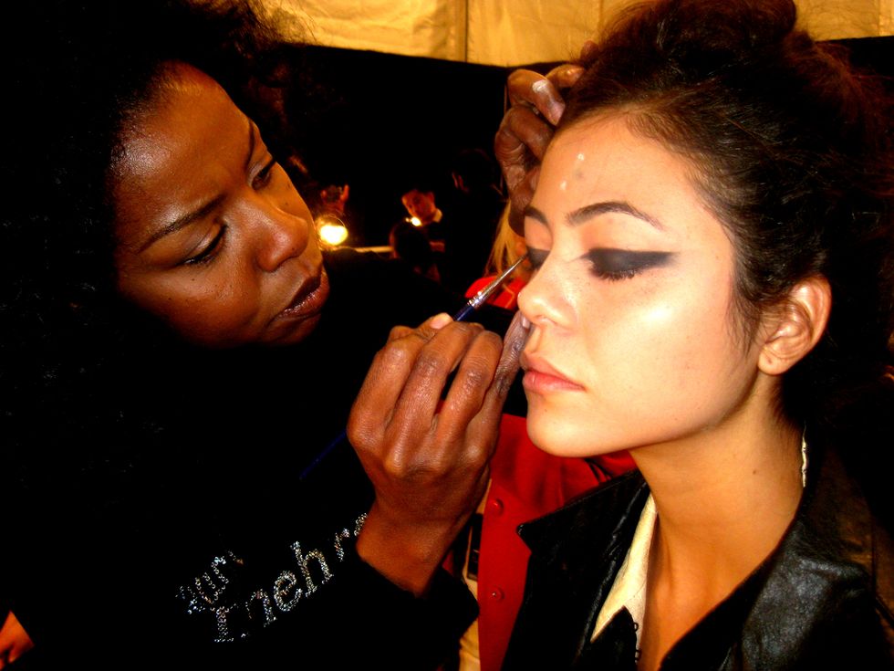 An African Minute: 5 Questions with Celebrity Makeup and Hair Stylist Jackie Mgido