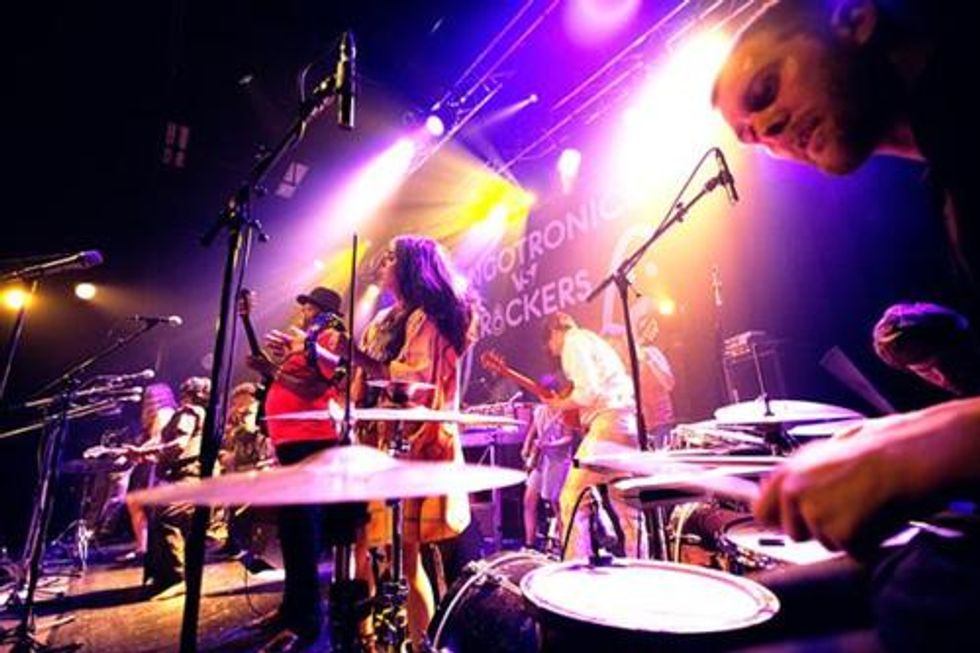 Film: Kinshasa Superband - Congotronics vs. Rockers