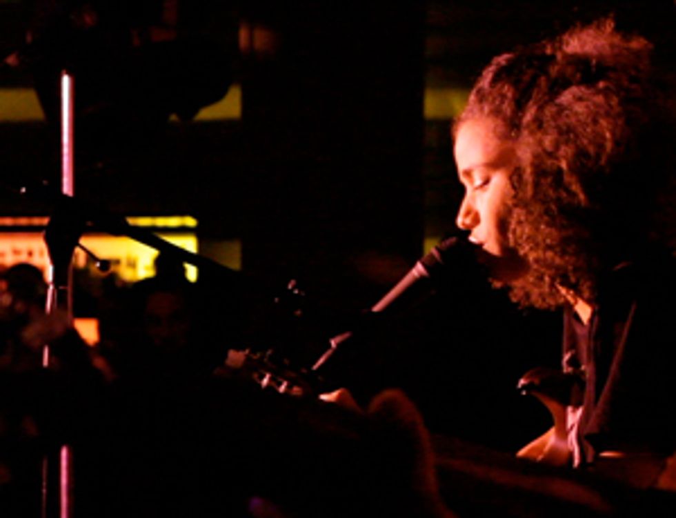Bare Soul Pt.3: Nneka 'Camouflage' (Live Acoustic)