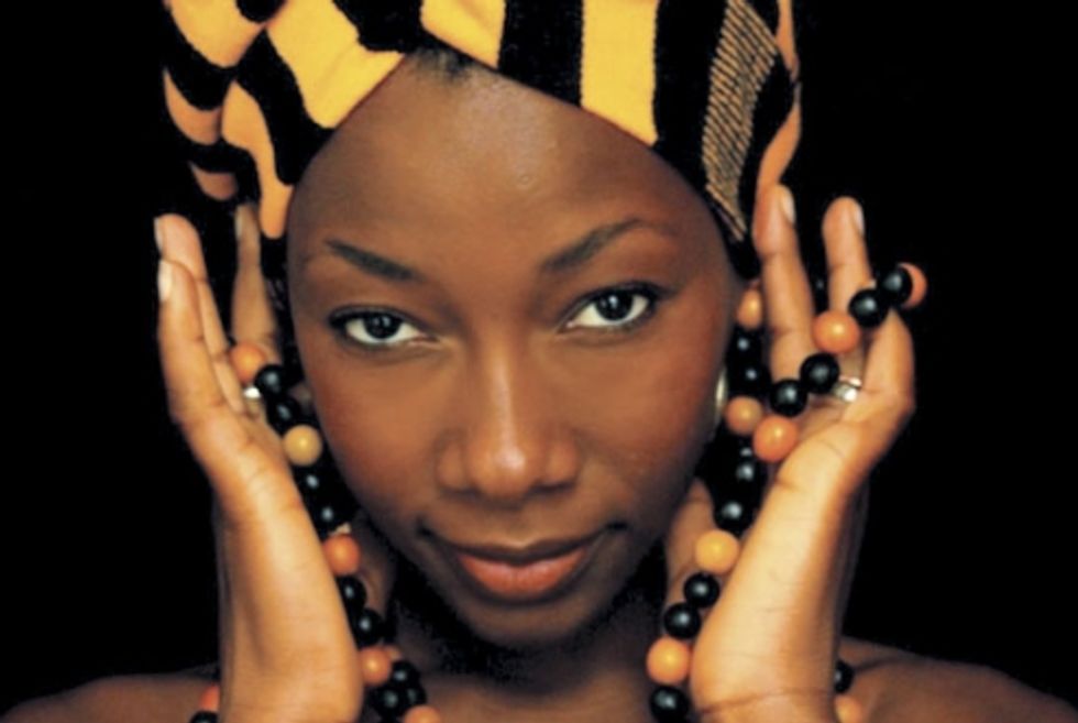 NYC: Win Tix To See Fatoumata Diawara Live + U.S. Tour!