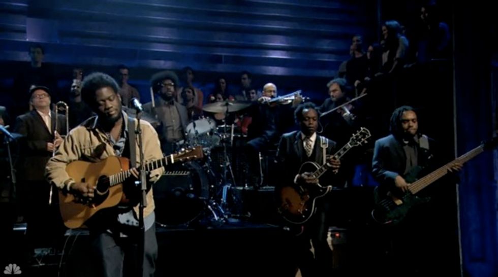 Video: Michael Kiwanuka x The Roots Live on Late Night with Jimmy Fallon