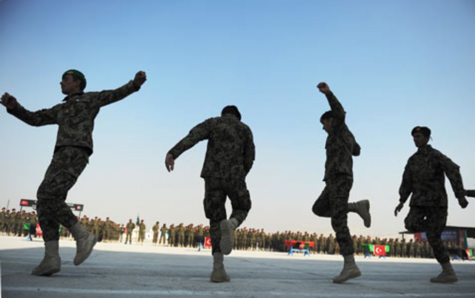 Video: U.S. Army Does Azonto In Afghanistan