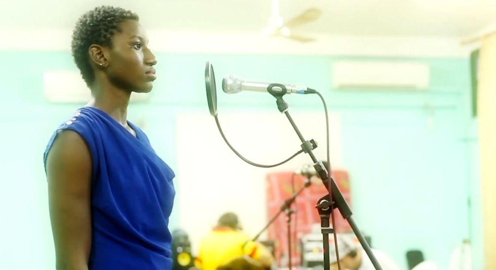 Africa Express Exclusive: Kankou Kouyaté Live At 'Maison Des Jeunes'