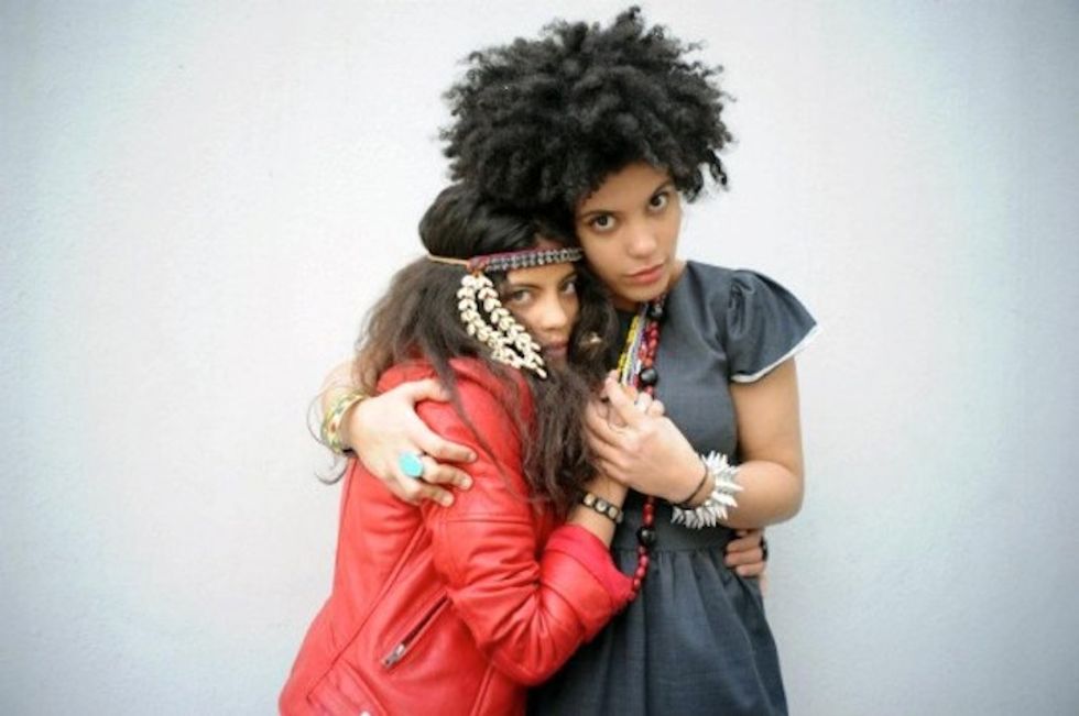 Stream Yoruba Doom Soul Sisters Ibeyi's New Single 'Mama Says'
