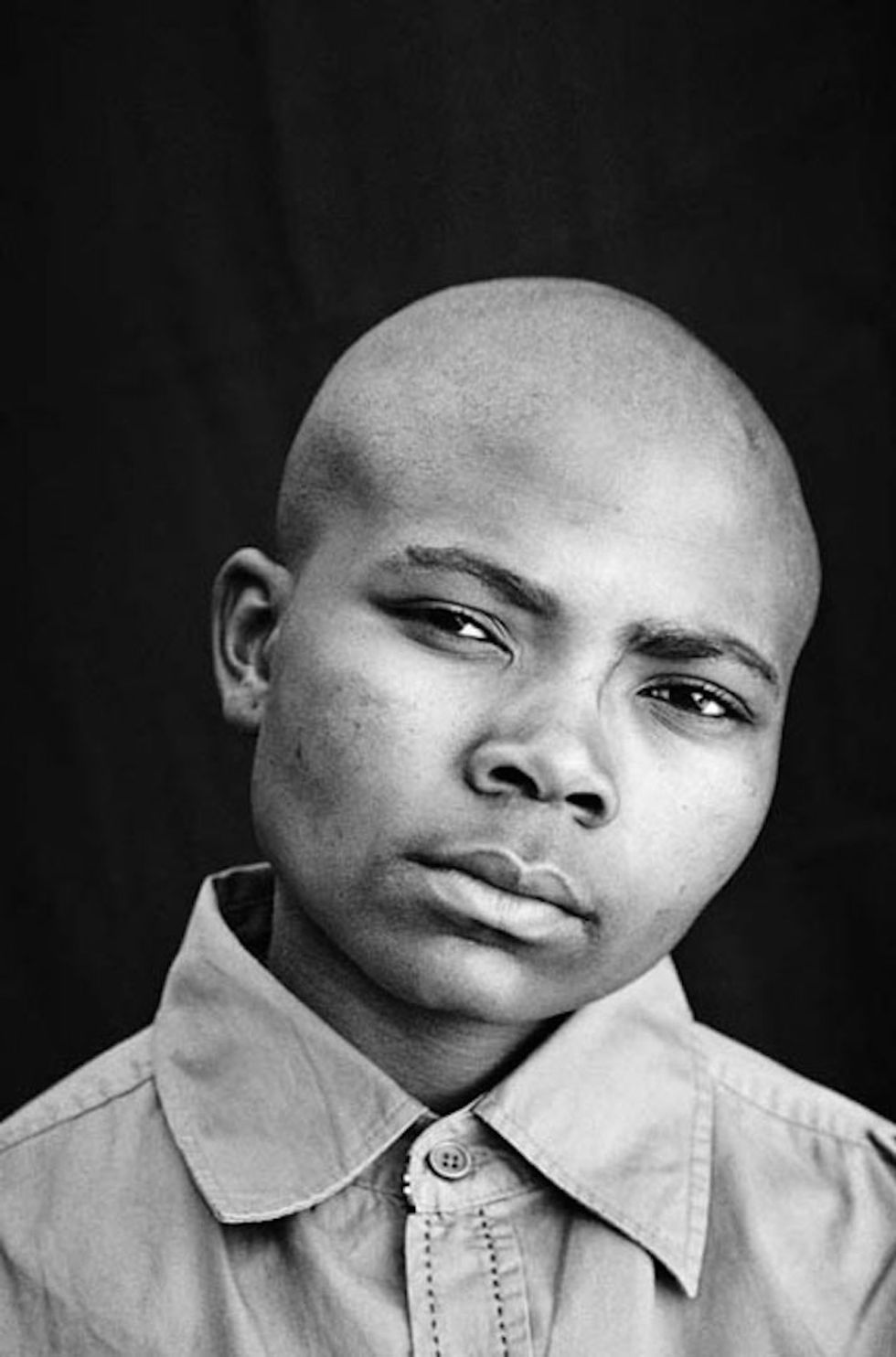 Zanele Muholi Documents Queer South African Lives In 'Faces And Phases (2006-14)'