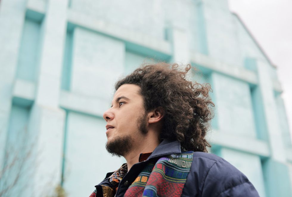 Mo Kolours Shares The Multicolored Visuals For 'How I'