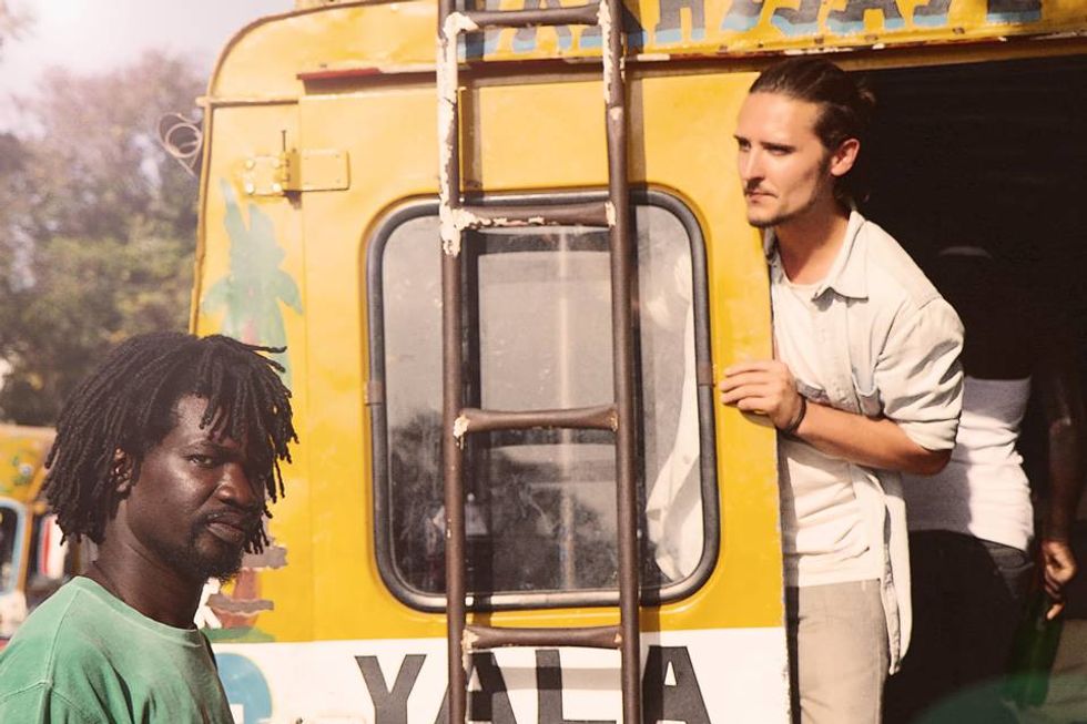 Fouma System Hit The Streets of Dakar In 'Avertissement'