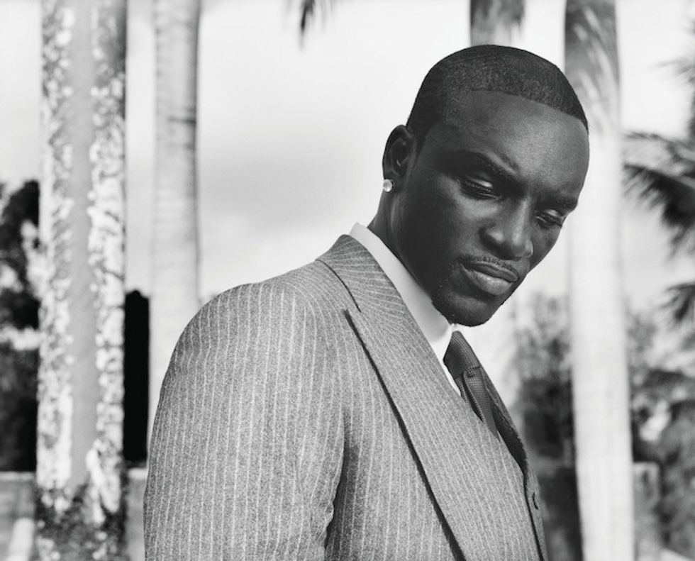 Akon Goes Full Trap God In Migos Collabo ‘Whole Lot’