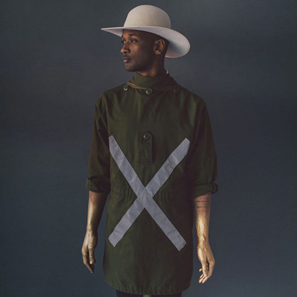 Get Familiar With the Experimental Folk Sound of Dear Denizen