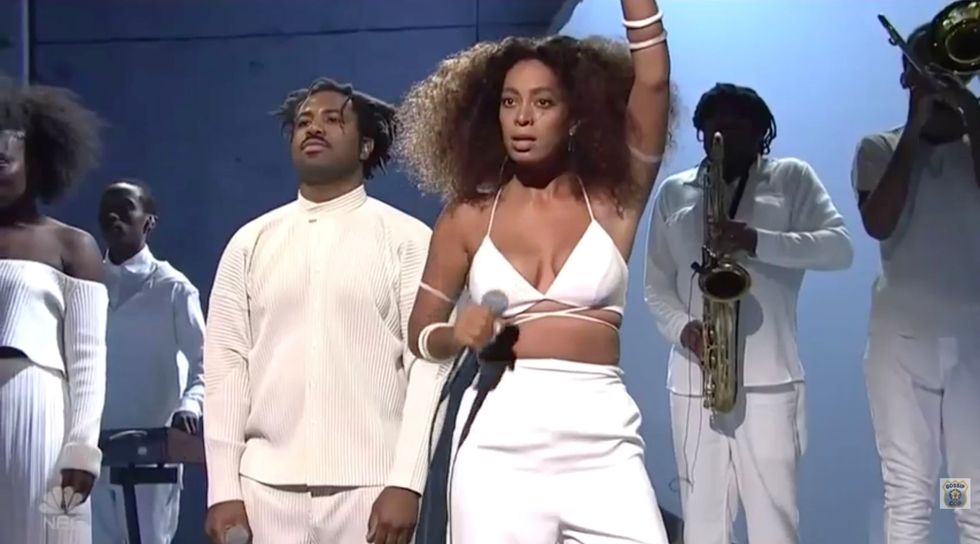 Watch Solange (and Sampha) Slay on SNL With ‘Cranes in the Sky’ and ‘Don’t Touch My Hair’