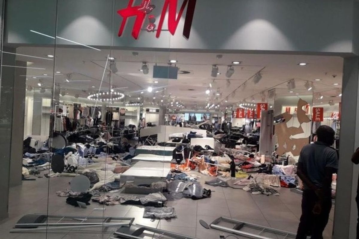 EFF To Meet With H&M Right After Trashing Pretoria and Johannesburg Shops