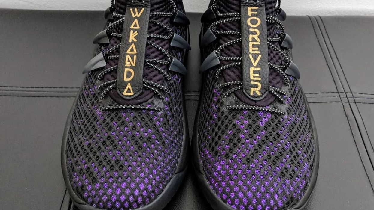 vant Byblomst grådig We Need These Customized 'Wakanda Forever' Adidas Sneakers - Okayplayer