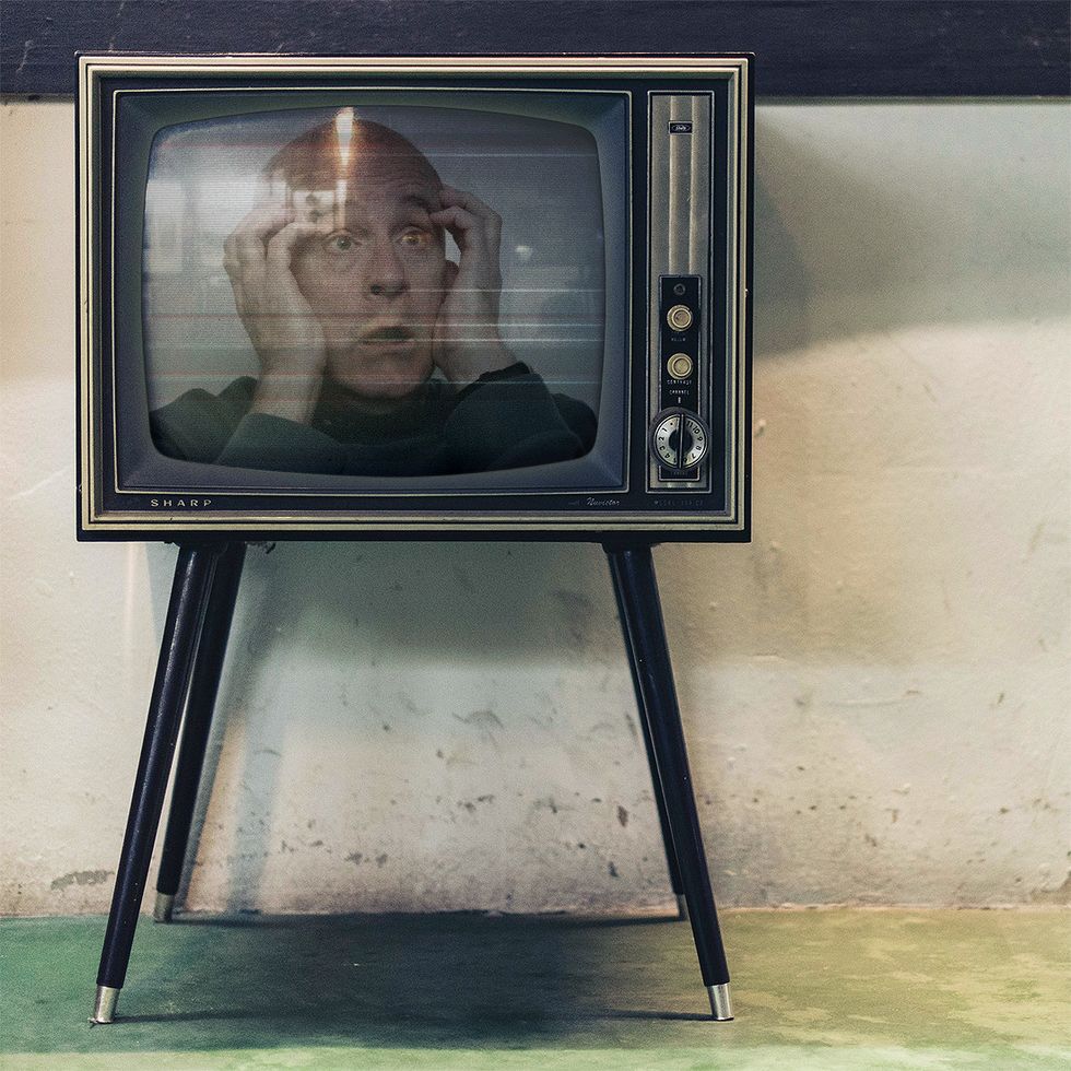 Netflix Is Trolling DStv In Their Hilarious New Ad