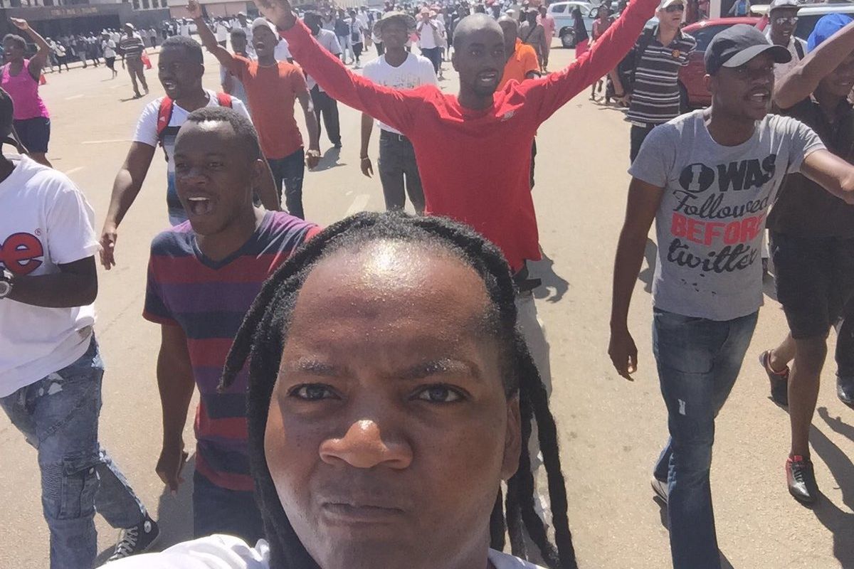 Hundreds of Zimbabweans are Protesting in Support of the Nationwide Shutdown