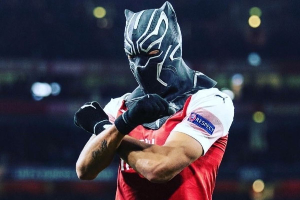 Pierre-Emerick Aubameyang Just Celebrated a Goal By Putting On the Black Panther Mask