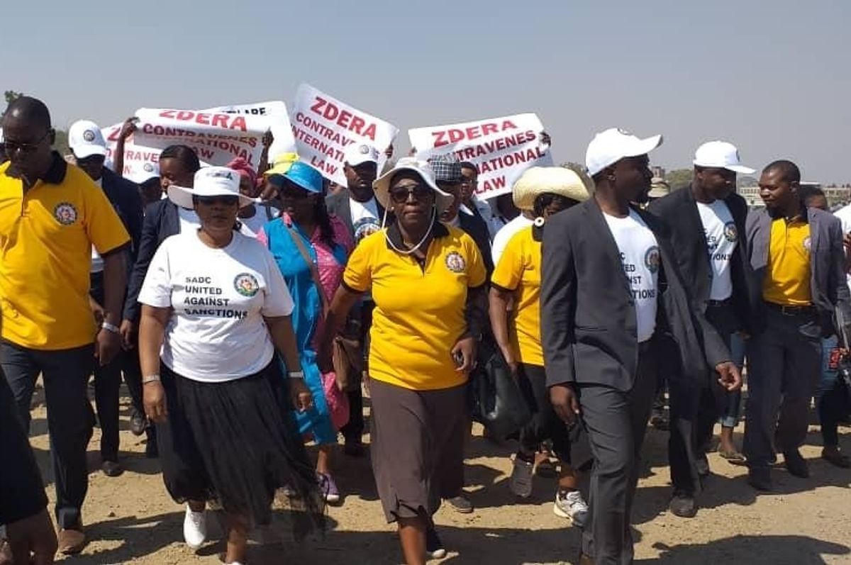 Thousands of Zimbabweans March Against Economic Sanctions Imposed by the West