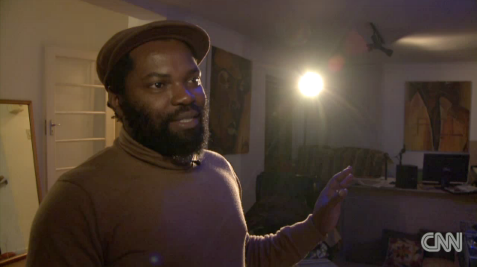 Video: Ntone Edjabe's African Discourse