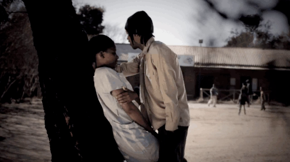 Video: Bongeziwe Mabandla 'Gunuza'