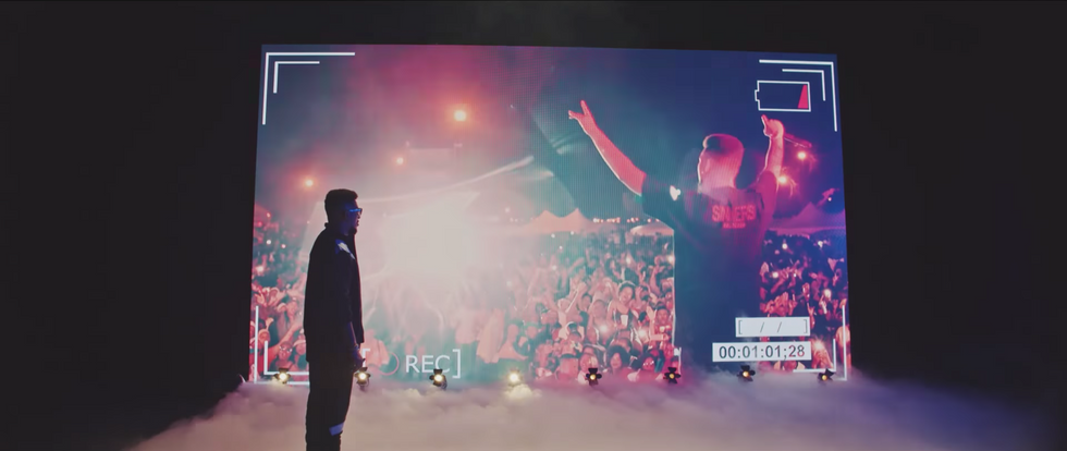 Watch AKA Showing Love To AKA On The Video For 'StarSigns'