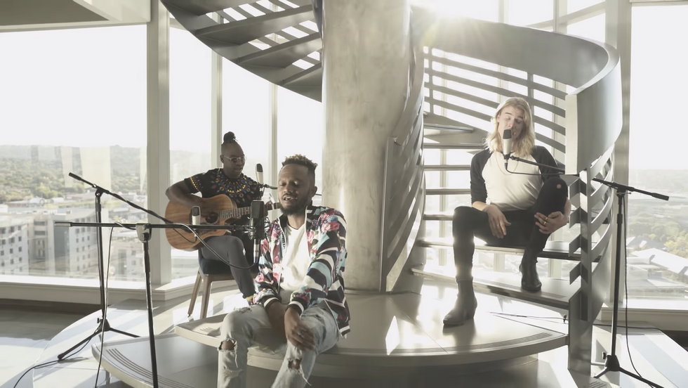 Watch Kwesta, Elandré and Refentse Cover ‘Old Town Road’