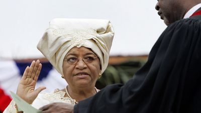 Ellen Johnson-Sirleaf is sworn in as the first woman president of Liberia during a Inauguration Ceremony at the Capitol Building in Monrovia, Liberia, 16 January 2006. 