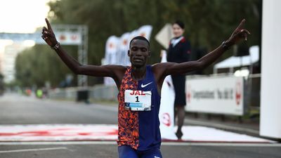 Titus Ekiru of Keyna wins with an unofficial course record of 2:07:59 during the Honolulu Marathon 2019 on December 08, 2019 in Honolulu, Hawaii. 