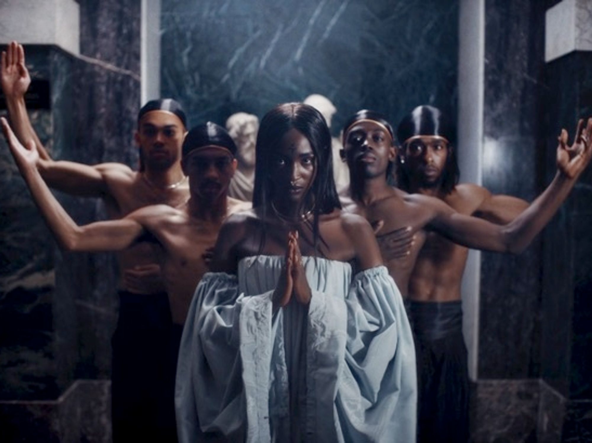 ​Lous and the Yakuza in Dilemme music video