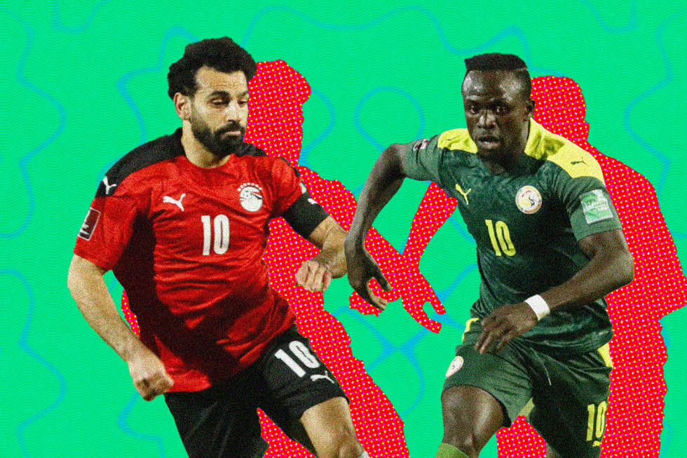 u200bEgypt's forward Mo Salah (L) vies for the ball against Senegal's forward Sadio Manu00e9 (R) during the 2022 Qatar World Cup African Qualifiers football match between Egypt and Senegal at Cairo International Stadium in the Egyptian capital on March 25, 2022.