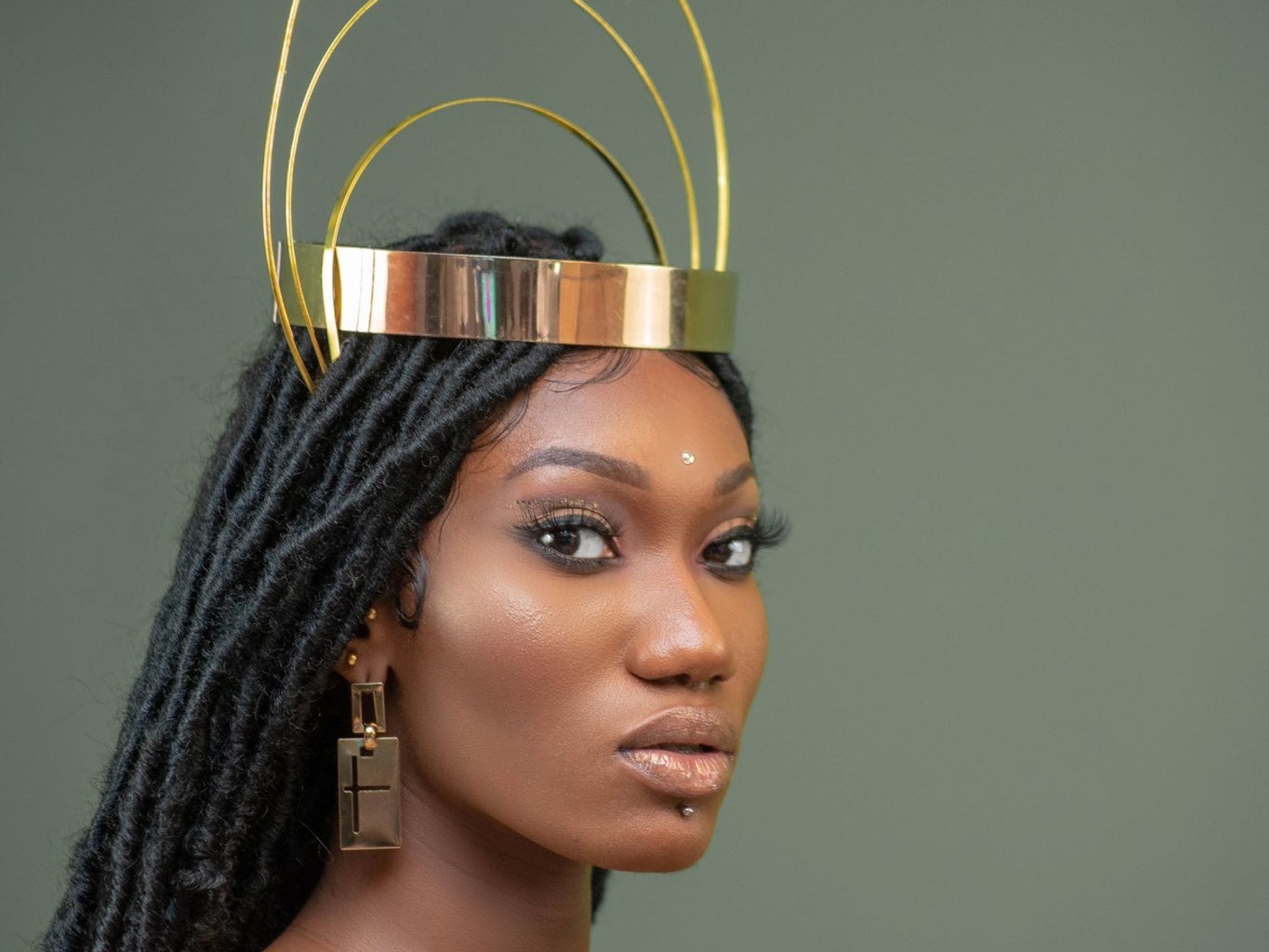 Interview: A Look Into the World of Wendy Shay
